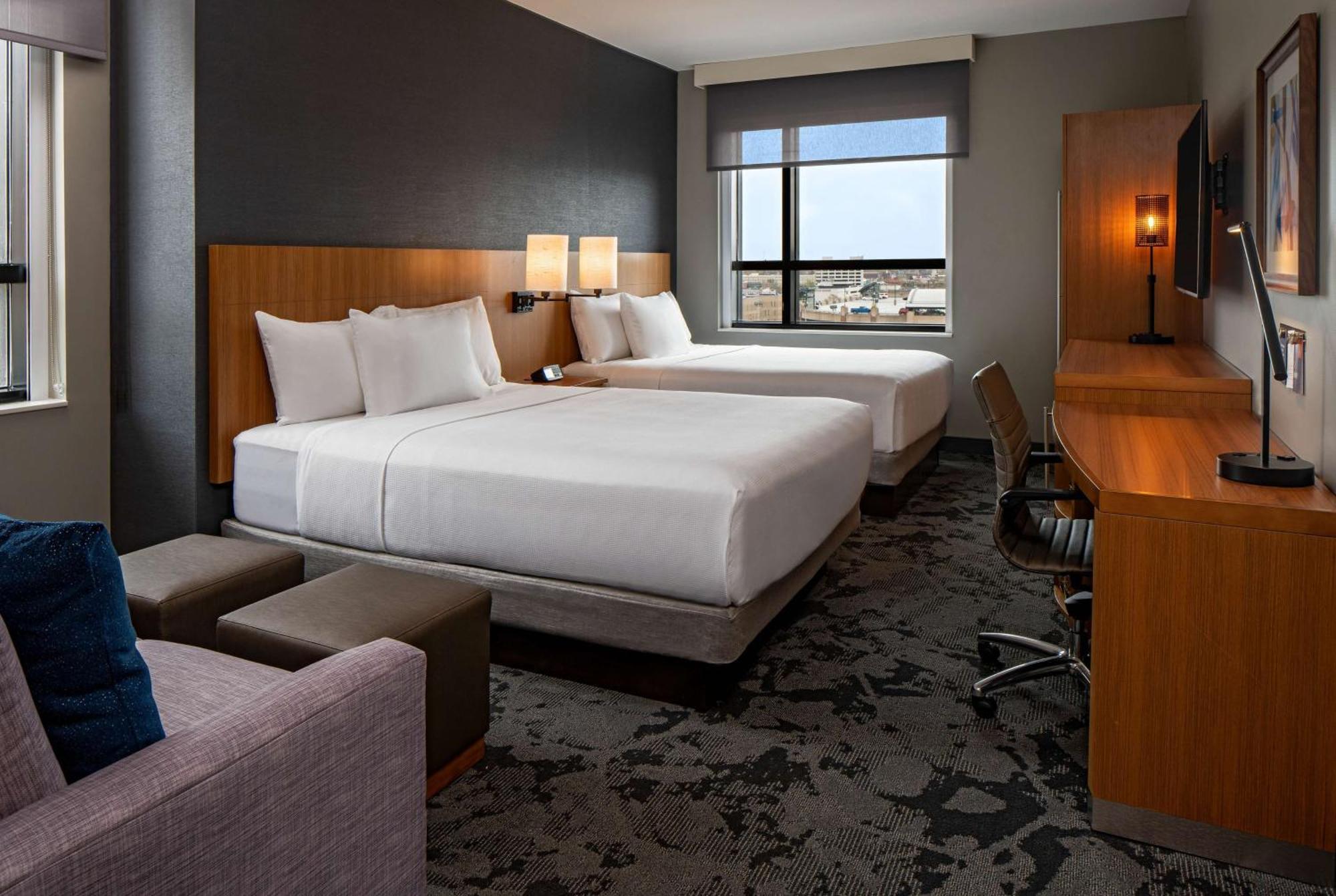 ไฮแอท เพลส อินเดียนาโพลิส ดาวน์ทาวน์ Hotel ภายนอก รูปภาพ